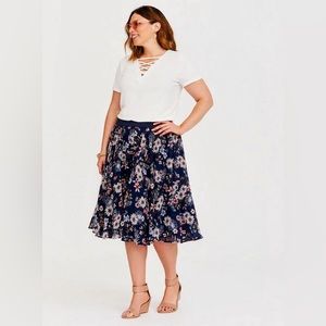 Torrid Midi Blue Floral Chiffon Skirt, Size 1X